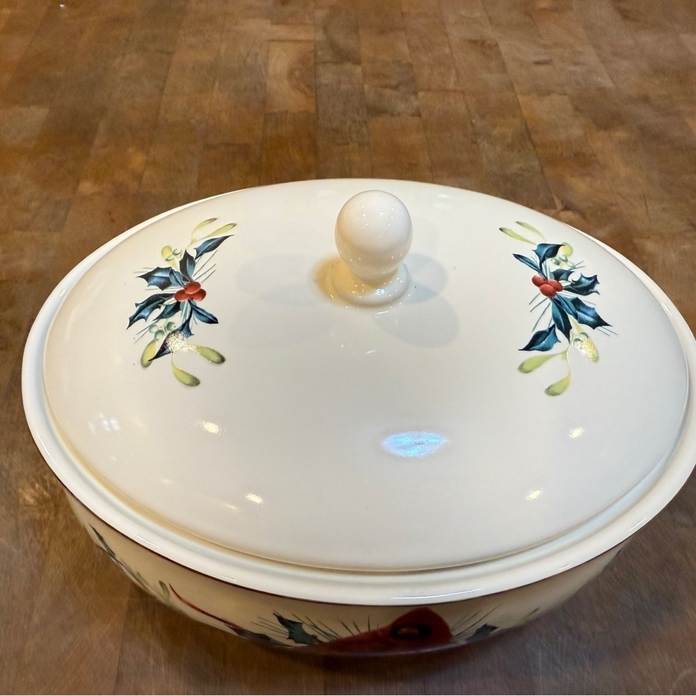 Lenox Winter Greetings Cream and Red Cardinal Covered Dish Christmas Dish - Picture 3 of 16
